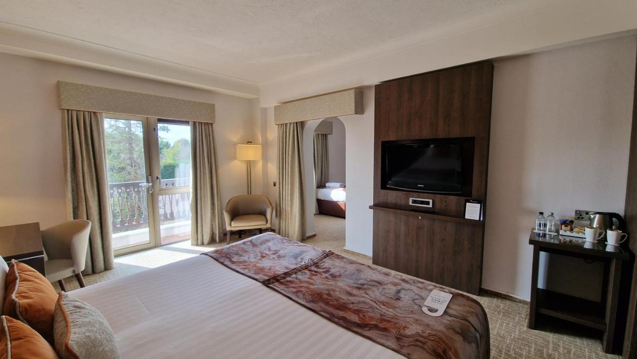 Coppid Beech Otel Bracknell Dış mekan fotoğraf