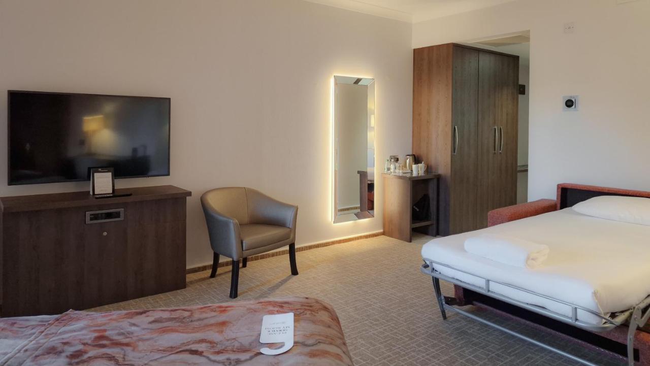 Coppid Beech Otel Bracknell Dış mekan fotoğraf