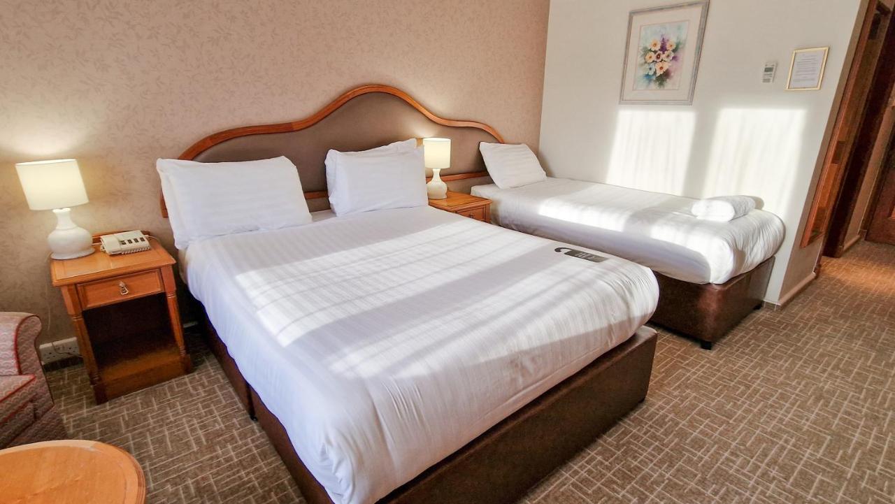 Coppid Beech Otel Bracknell Dış mekan fotoğraf