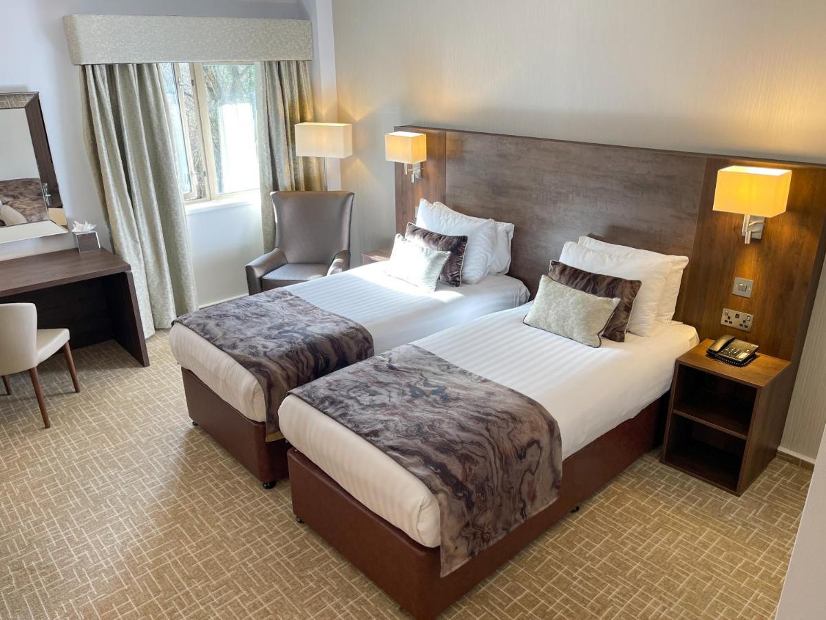 Coppid Beech Otel Bracknell Dış mekan fotoğraf