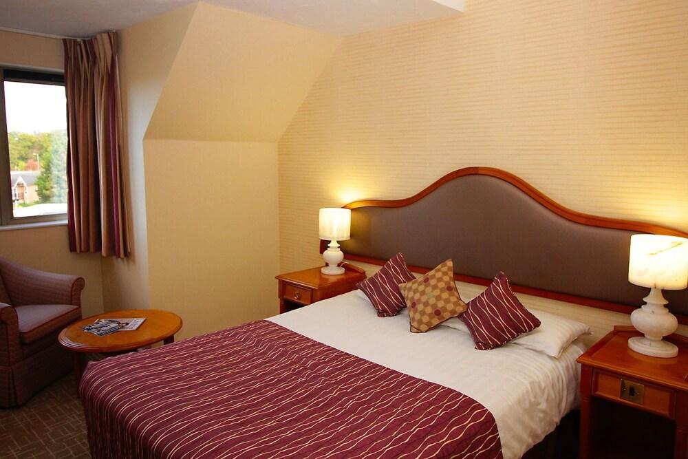 Coppid Beech Otel Bracknell Dış mekan fotoğraf
