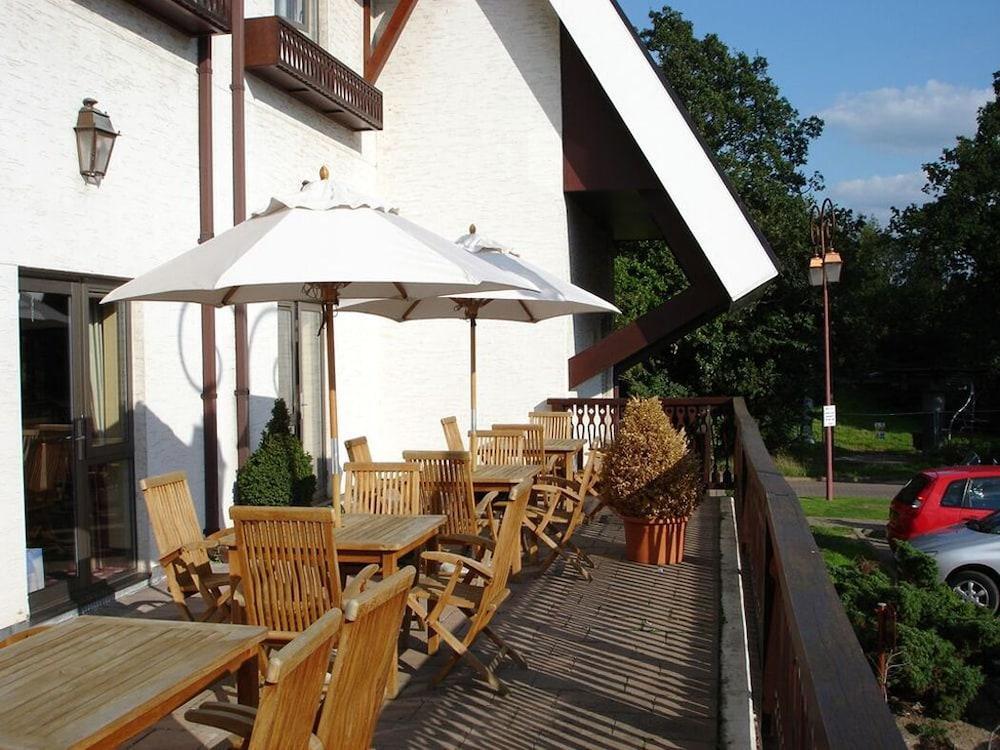 Coppid Beech Otel Bracknell Dış mekan fotoğraf
